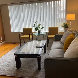 舒服民宿 , Vancouver Canada